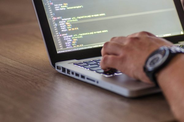 Quels sont les meilleurs moyens de démontrer vos compétences en programmation lors de la recherche d'emploi ?