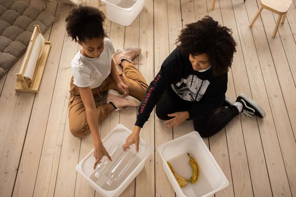 Comment les programmes de recyclage en milieu scolaire peuvent-ils sensibiliser les enfants au développement durable ?